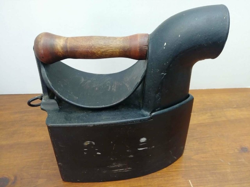 charcoal iron dating from the early 20th century